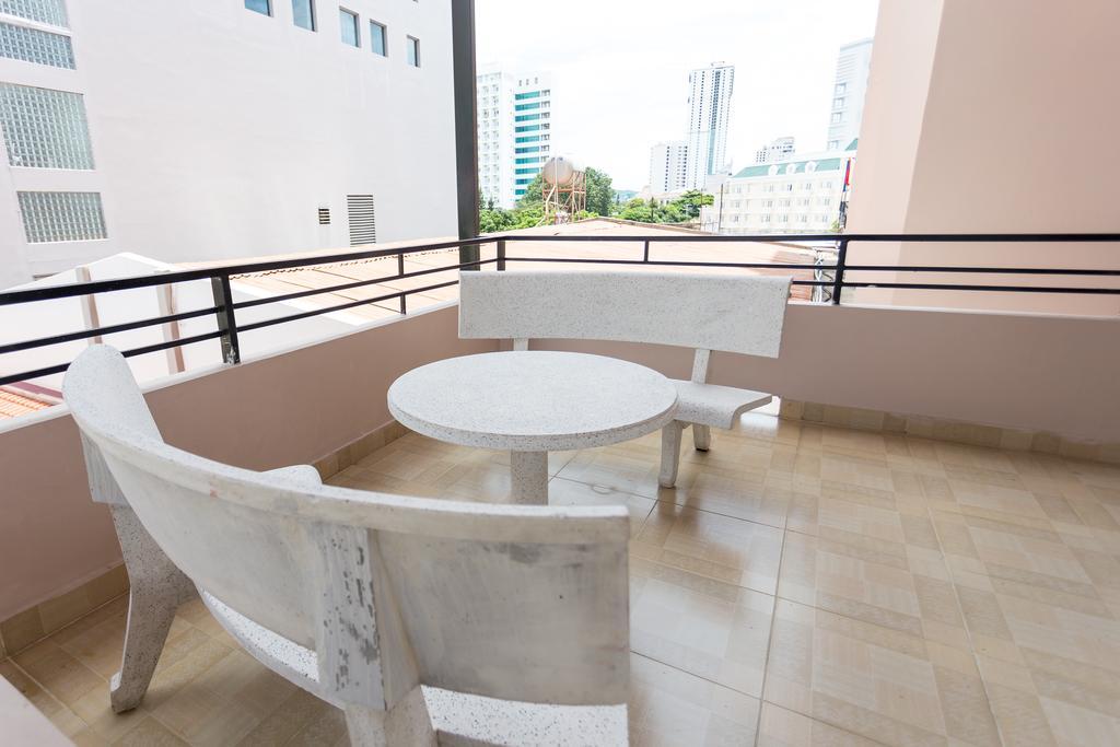 Angella Hotel Nha Trang Exteriör bild