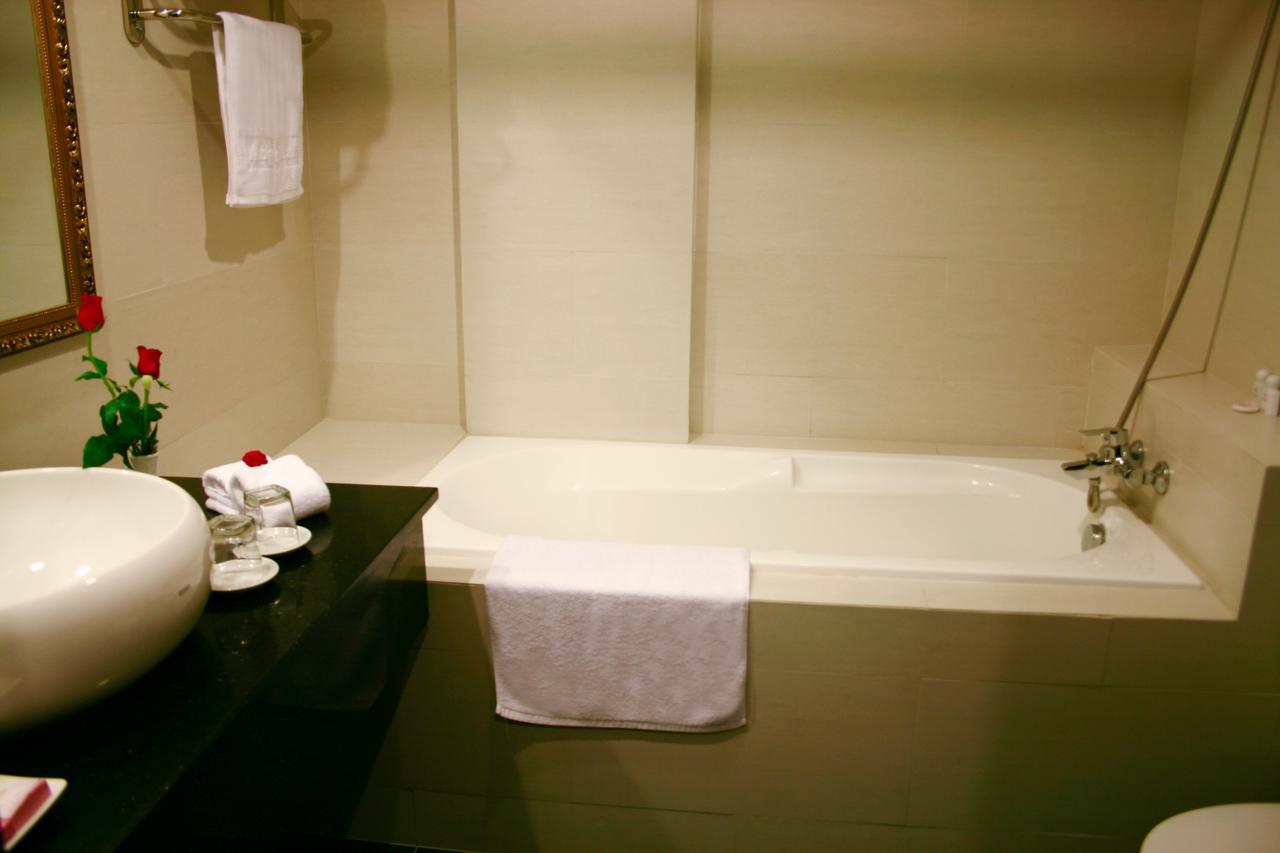 Angella Hotel Nha Trang Exteriör bild
